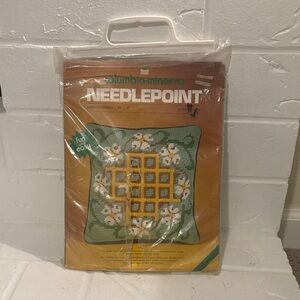 Vintage Beginner Columbia Minerva Needlepoint Dogwood Basket Pillow Project 1975